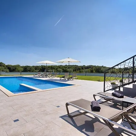 아파트 Enigma Bd 6 With Pool ,parking, Bbq, Replax *